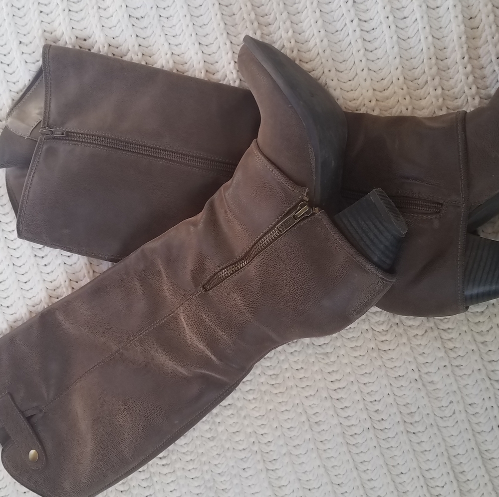 Fergalicious wedge boot